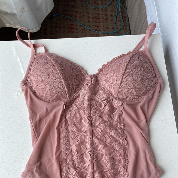 Hold Me Closer Lace Teddy - Rose - Picture 4 of 9